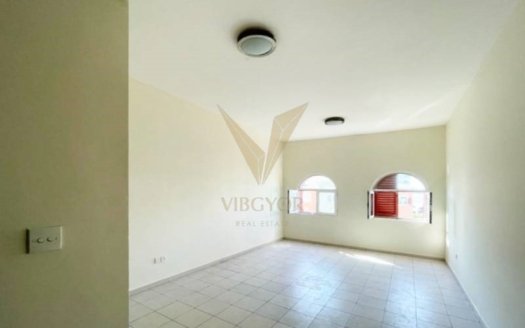 Vibgyor Real Estate LLC is proudly to present this well maintained Studio Apartment located at Med 70