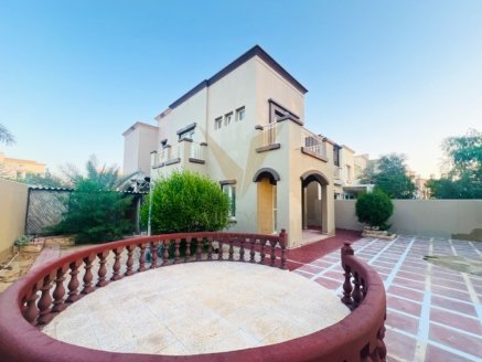 Experience the charm of living in one of Dubai’s most sought-after communities