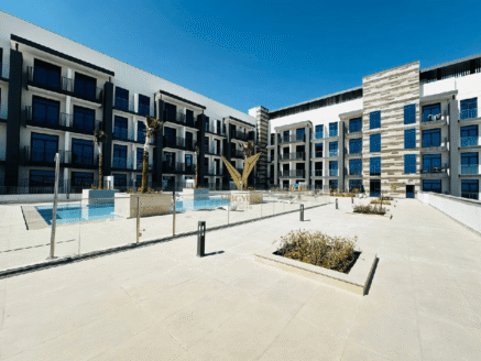Vibgyor Real Estate is pleased to offer you this 2-bedroom apartment for rent located in Rukan Residence