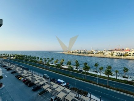 VIBGYOR Real Estate are delighted present this exquisite fully furnished 1-bedroom apartment in the prestigious La Cote 4. This meticulously designed property offers a stunning and distinctive aesthetic