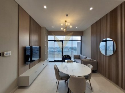 Vibgyor Real Estate LLC is pleased to offer this stunning one-bedroom apartment for rent in Westwood Building