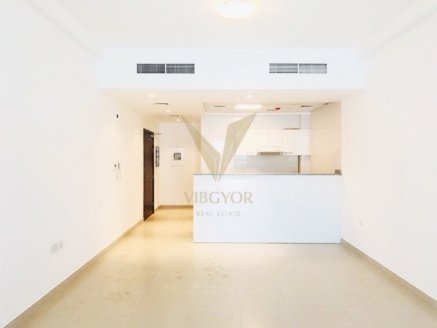 Everluxe is proud to present well-maintained studio and 1-bedroom apartments for sale in Al Khail Heights