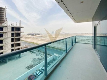 Discover modern living in the heart of Dubai Sports City with this spacious 1-bedroom apartment in the sought-after Bermuda Views Tower. Offering comfort