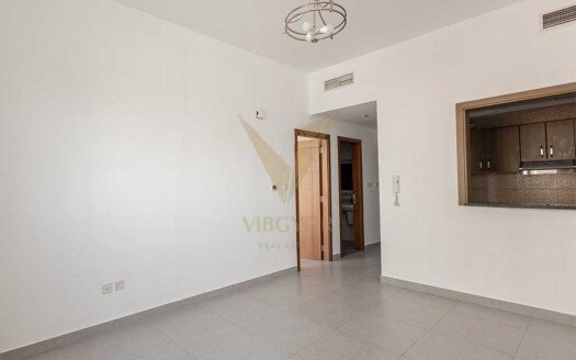Discover this well-sized 1-bedroom apartment located in the iconic Ikarus Tower