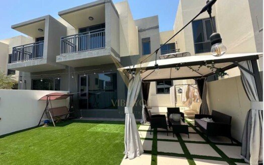 Experience contemporary family living in one of Dubai’s most prestigious communities – Maple 1