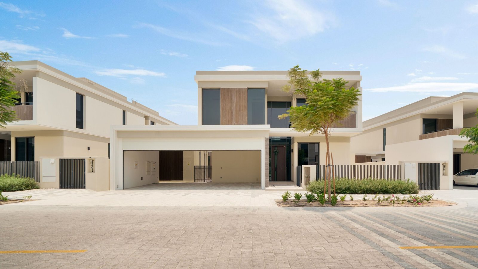 Townhouse exterior dubai 2026
